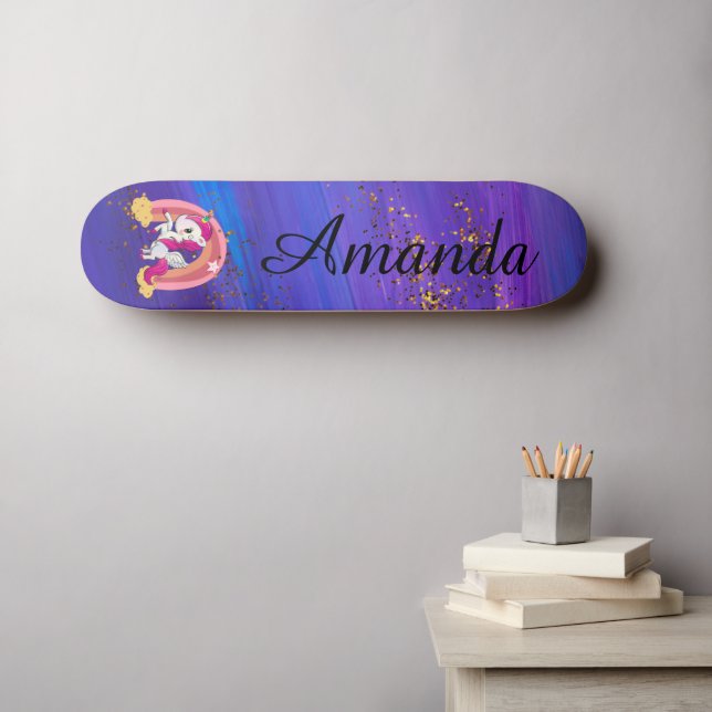 Lila Einhorn personalisiert Skateboard (Wandkunst (Horz))