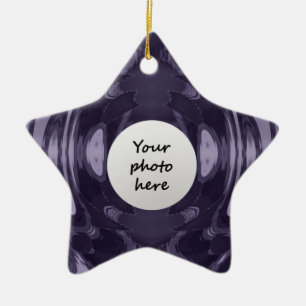 Lila Fantasy-Ornament Keramikornament