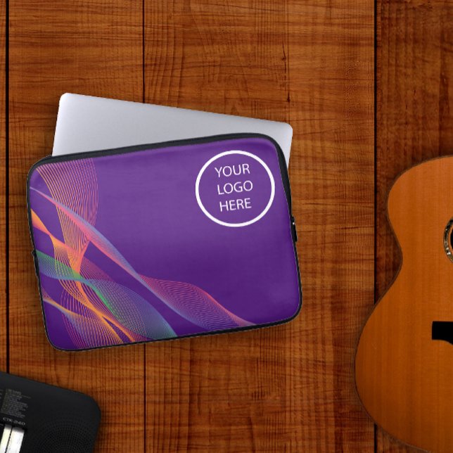 Lila, farbiges und farbiges Logo Laptopschutzhülle (Von Creator hochgeladen)