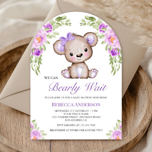Lila floraler Teddybär-Bogen-Baby-Party Einladung