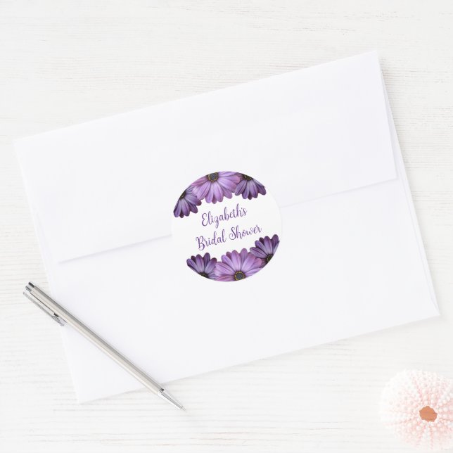 Lila florales Brautparty Runder Aufkleber (Umschlag)