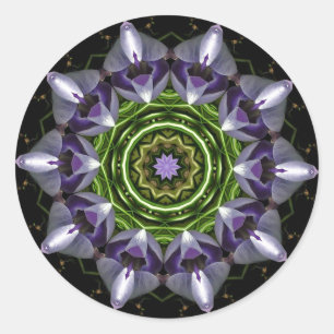 Lila florales Mandala-Kaleidoskop-Kunst Runder Aufkleber