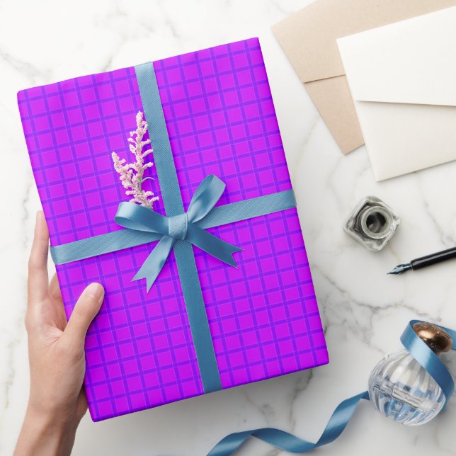 lila fluoreszierender leuchtender Neon Geschenkpapier (Schenken)
