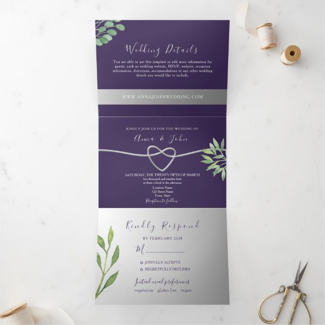 Lila Foto Hochzeit Tri-Fold Einladung (Innenseite)