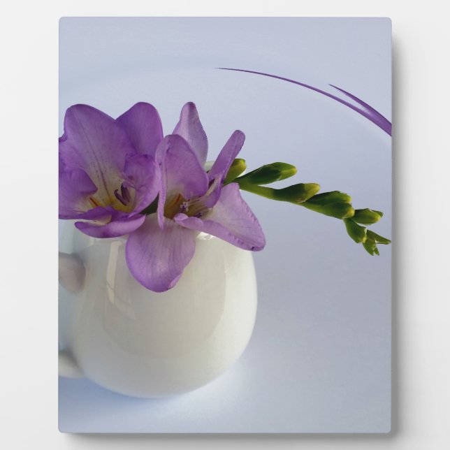 lila Freesia-Knospen Fotoplatte (Vorderseite)