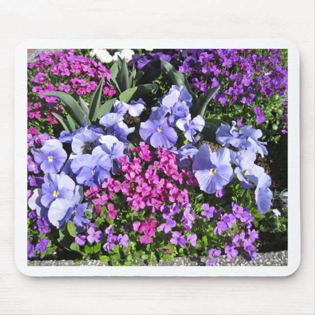 Lila Frühlingsblüten Mousepad (Vorne)