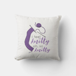 Lila fühle ich mich wie Knitty, so knett. Kissen