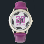Lila Fußballermädchen Armbanduhr<br><div class="desc">Sportliches Design.</div>