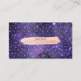 Lila Galaxie und Sterne mit Brushstroke Visitenkarte