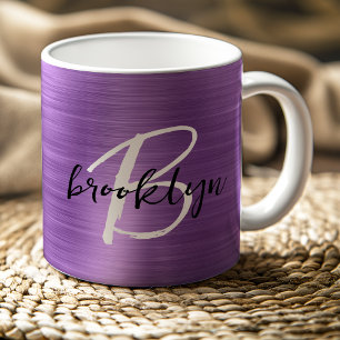 Lila gebürstetes Metall Schwarz-Weiß-Schrift-Monog Kaffeetasse
