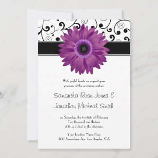 Lila Gerbera Daisy Black Scroll Design Hochzeit Einladung