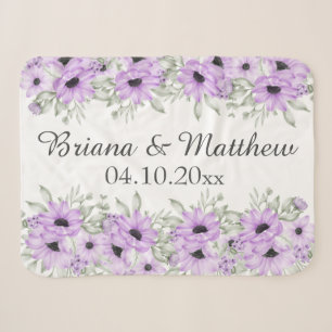 Lila Geschenk für florales Brautparty Sherpadecke