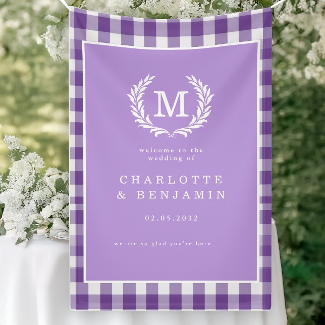 Lila Gingham Monogram Wappen Wedding Welcome Banner (Purple Gingham Monogram Crest Wedding Welcome Banner)
