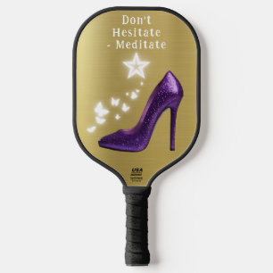 Lila Glitzer High Heel Shoel auf Gold Pickleball Schläger