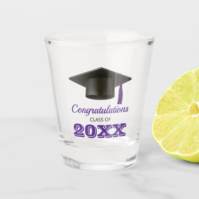 Lila Glückwunsch Uni-Abschluss Schnapsglas (Vorderseite)