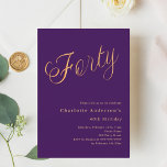 Lila Goldschrift 40. Geburtstag Einladung<br><div class="desc">Ein modernes,  stilvolles Party zum 40. Geburtstag. Ein lila Hintergrund und das Wort "Vierzig" mit eleganten,  großen Schriftzeichen in Imitat Gold geschrieben. Personalisieren und fügen Sie einen Namen und Party-Details hinzu.</div>