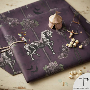 Lila gotische Karussellpferd-Verpackungspapier Geschenkpapier