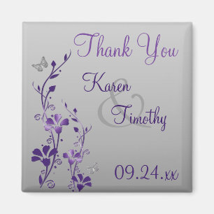 Lila grauer Blumenschmetterlings-Gastgeschenk Magnet
