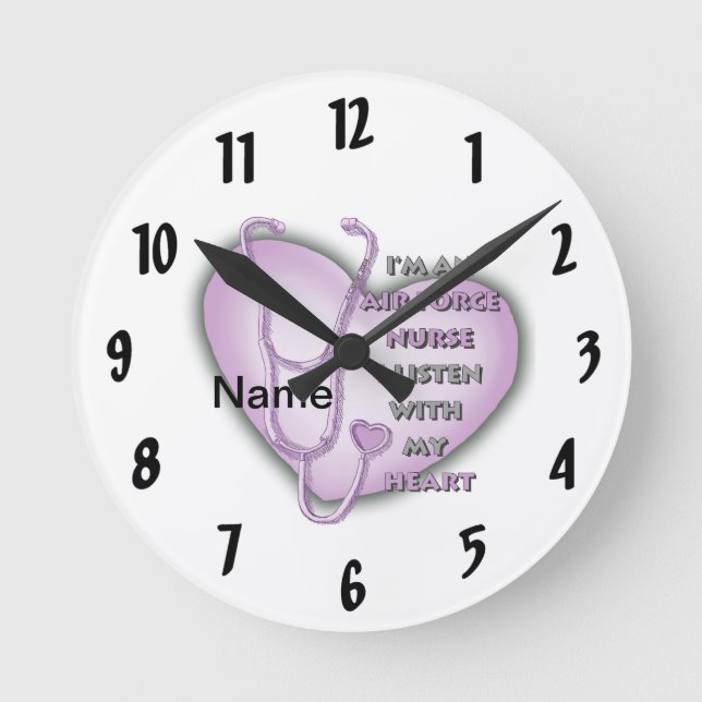 Lila Heart Air Force Nurse Runde Wanduhr (Vorderseite)