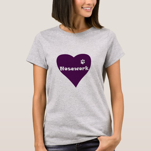 Lila Herznosenzarbeit 1 T-Shirt (Vorderseite)