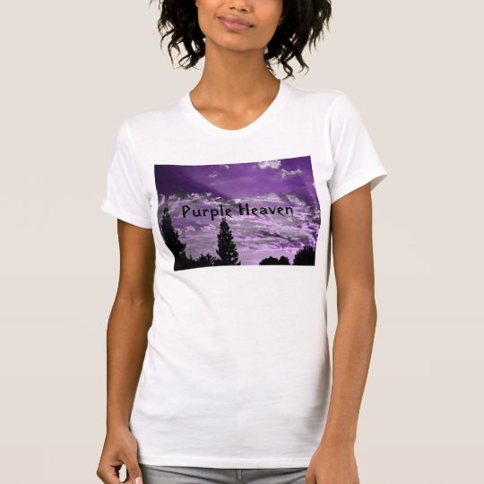 Lila Himmel. Künstlerischer Sonnenuntergangtribut T-Shirt