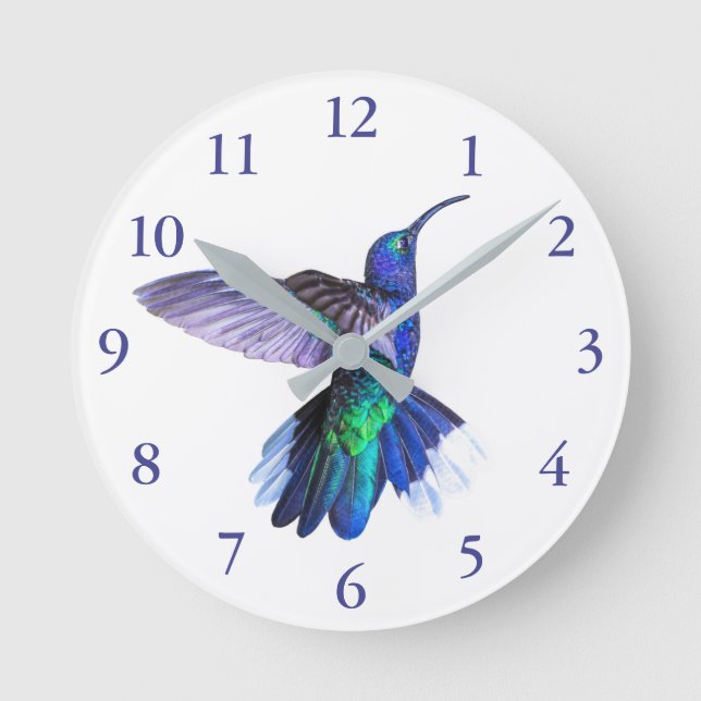 Lila Hummingbird in einer wunderschönen Pose Runde Wanduhr (Vorderseite)