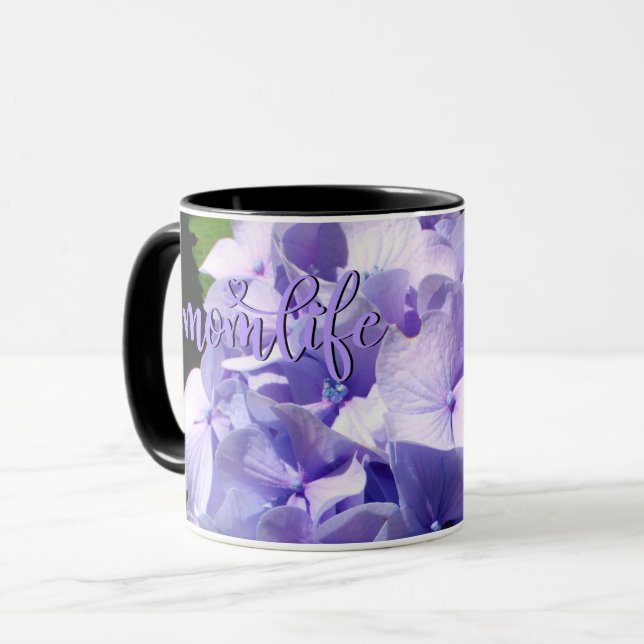 Lila Hydrangea #momlife Tasse (Vorderseite Links)