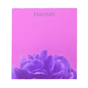 Lila Individuelle Name und Himbeere Notizblock