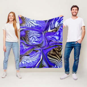 Lila Iris-Blume Fleecedecke