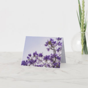 Lila Jacaranda-Baum mit Mond, Frühlingsästhetik Dankeskarte