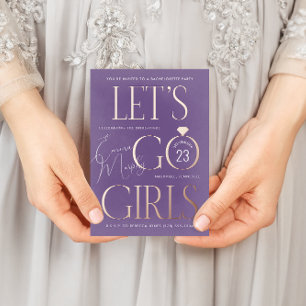 Lila Lass Go Girls Junggeselinnen-Abschied Folie Einladungspostkarte