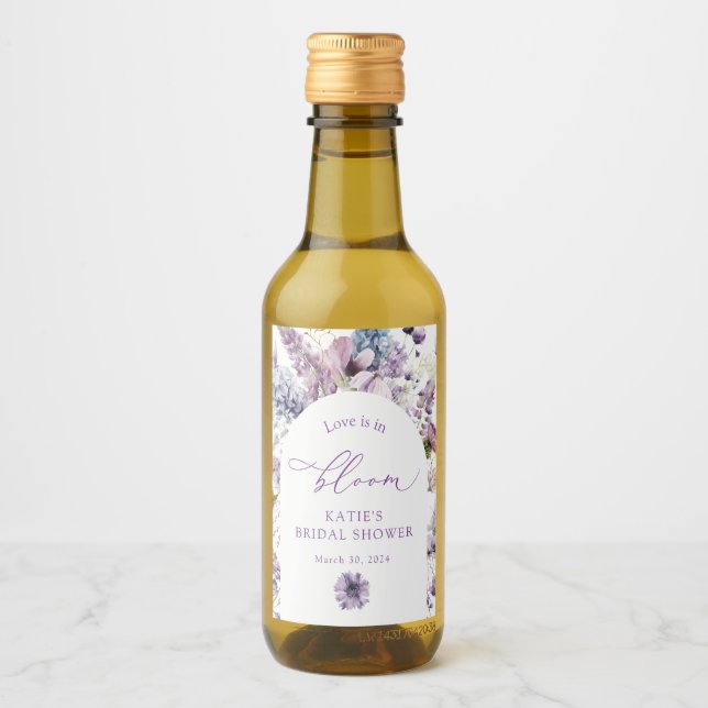 Lila + Lavendel Floral Mini Weinflasche Etikett (Vorderseite)