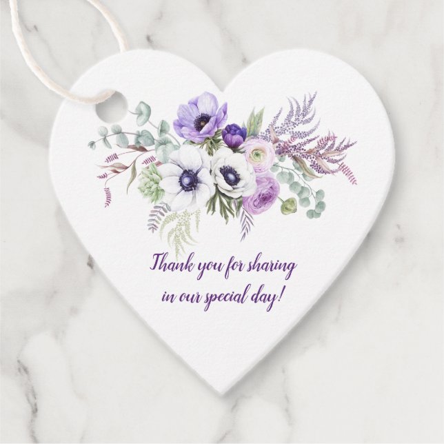 Lila Lavendelblütenhochzeit in Herzform Geschenkanhänger (Vorderseite)