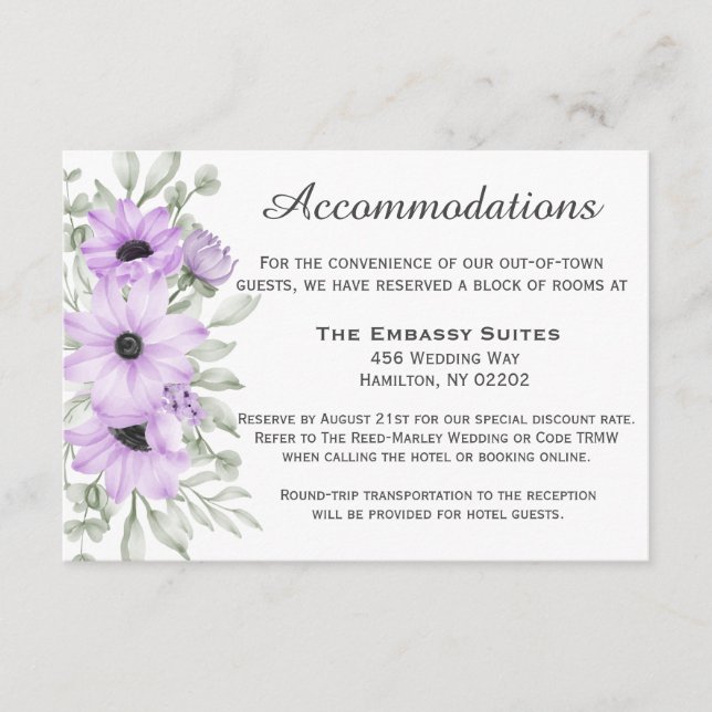 Lila Lavender Blume Script Hochzeit Begleitkarte (Vorderseite)