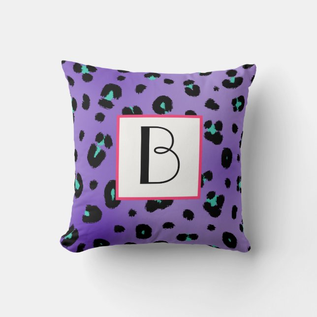 Lila Leopard-Druck-Monogramm-Kissen Kissen (Vorderseite)