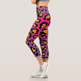 Lila Leopardrucke Capri Leggings