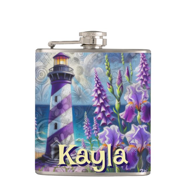 Lila Leuchtturm mit Foxglove & Iris Personalisiert Flachmann (Vorderseite)