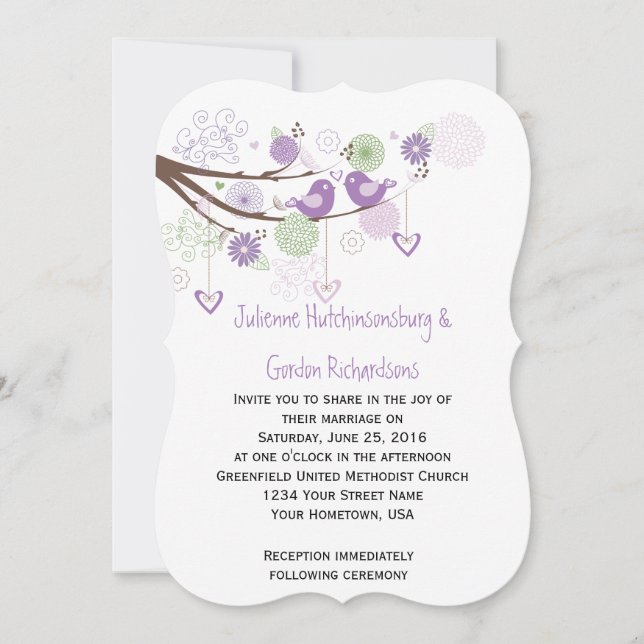 Lila Liebesvögel Wirbel Handgezeichnete Blumenzehe Einladung (Vorderseite)