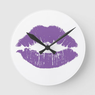 Lila Lippen Uhr