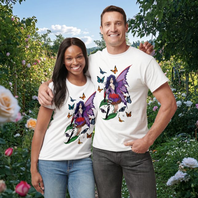 Lila Mairy Mushroom Butterflies T-Shirt (Von Creator hochgeladen)