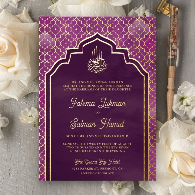 Lila marokkanische Arch-Hochzeit Folieneinladung (Von Creator hochgeladen)