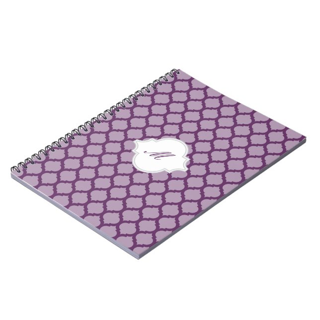 Lila marokkanisches Muster mit Monogramm-Notizbuch Notizblock (Linke Seite)