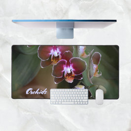 Lila Maroon und weiße Orchideenblüten Schreibtischunterlage
