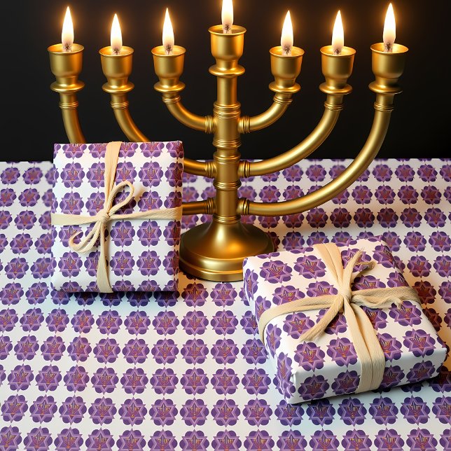 Lila Menorah auf weißem Hintergrund Wrapping Paper Geschenkpapier (Purple Menorah on white background Wrapping Paper)
