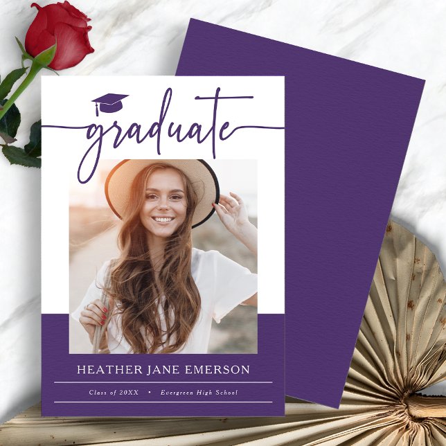 Lila moderner Abschluss Ankündigung (Purple Modern Photo Graduation Announcement by Painted Paperie
)