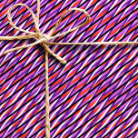 Lila Moiré-Streifen - optische Täuschung - Abstrak Geschenkpapier<br><div class="desc">Dieses abstrakte und moderne gestreifte Design wurde vor allem für diejenigen geschaffen,  die ungewöhnliche,  aber saubere Designs mögen. Die optische Täuschung des Moiré-Musters vermittelt einen Eindruck von welliger Bewegung. Hauptfarbe der Streifen: lila,  orange und schwarz.</div>