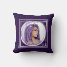 Lila Moon Child Throw Kissen