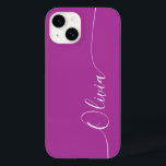 Lila Name des weißen, eleganten Kalligraphieskript Case-Mate iPhone 14 Hülle<br><div class="desc">Lila White Elegant Calligraphy Script Custom Personalisiert Name iPhone 14 Smart Phone Cases bietet ein modernes und trendiges,  einfaches und stilvolles Design mit Ihrem personalisierten Namen in eleganter handgeschriebener Schrift Typografie auf einem lila Hintergrund. Entworfen von ©Evco Studio www.zazzle.com/store/evcostudio</div>