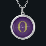 Lila Name für Monogramm-Skripte Versilberte Kette<br><div class="desc">Dieses elegante Monogramm und das stilvolle Script-Namensdesign können als Geschenk für Geburtstag, Hochzeit, Brautparty, Jubiläum, Muttertag oder jeden Anlass gegeben werden. Es kann mit dem Namen und dem Namen der Person personalisiert werden. Sie können den Schriftart, die Farbe des Schriftartes, die Größe des Schriftartes und die Hintergrundfarbe mit dem Design-Tool...</div>