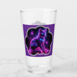 Lila Neon-Siamkatze mit blauen Augen und Sternenex Glas